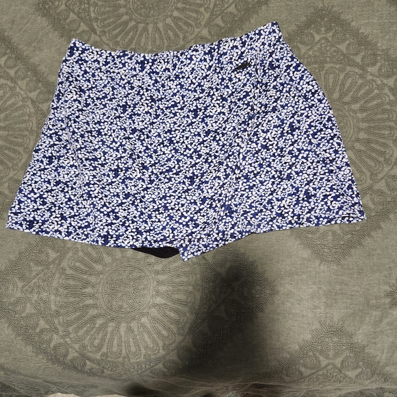 Jones New York Pants - 😀 Jones New York Floral Women's Skort - Blue and White
